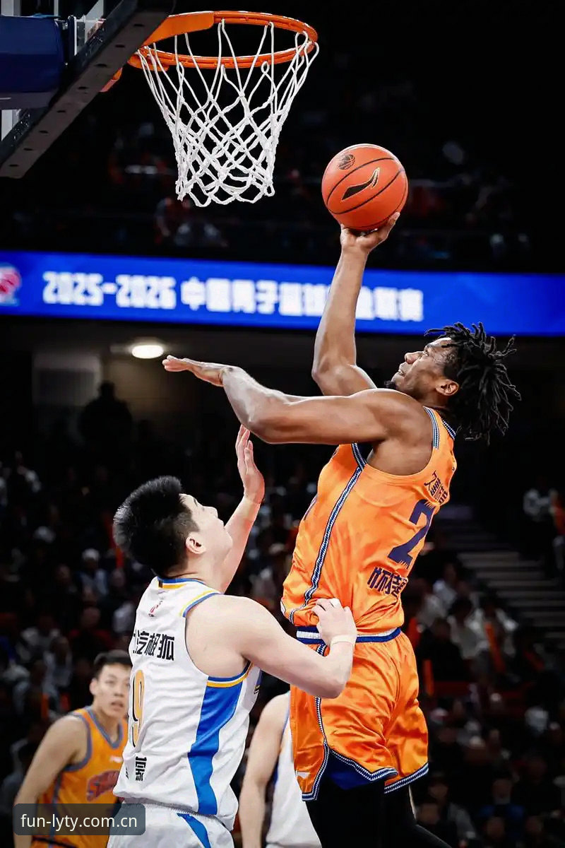CBA季后赛G4关键战即将打响 上海男篮替补深度成最大变数 乐游体育平台带来最新动态